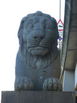 Britannia Bridge - Two Fat Lions (one, anyway)